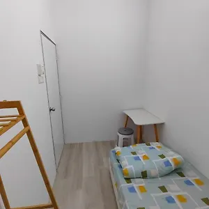 Hutton Lane Homestay